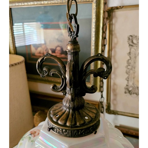 Hollywood Regency Opalescent White Carnival Glass Swag Lamp Hanging Pendant Lamp - Picture 5 of 8